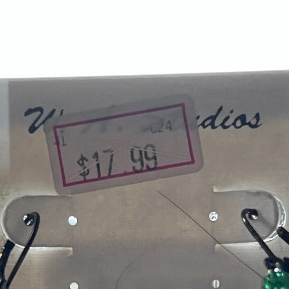 WA Studios Pineapple Dangle Earrings Lever Back Gold Faceted Pierced Costume - Picture 2 of 8